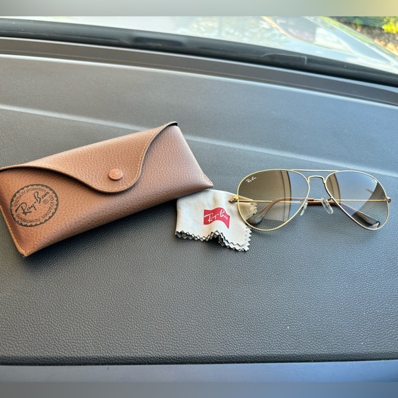 Brand new Ray Bans Aviator